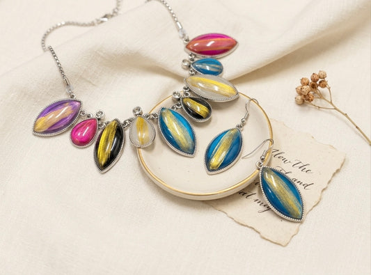 ARTIGAO Havana multicolor statement necklace and earring set with blue gold pink purple pendants